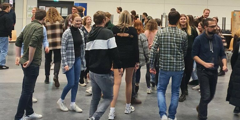 Im Programm ADA soll den Studierenden Raum für Austausch, Begegnung und Reflexion während des Studiums gegeben werden. (Foto: Jade HS) 