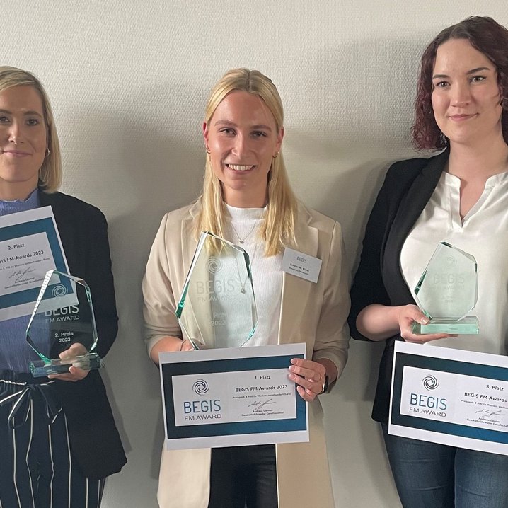 Gewinnerinnen des BEGIS Awards, Mitte Elena Ernstorfer (Foto: M&P BEGIS GmbH)