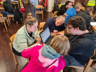 Projektgruppe Besprechung