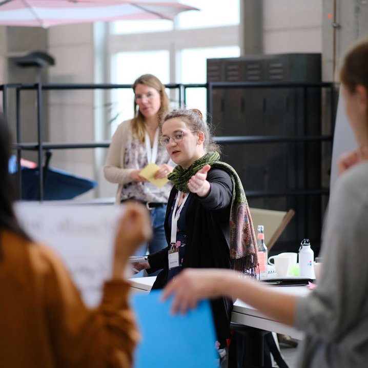 Mareike Krinke, Studentin der Jade Hochschule, überzeugte gemeinsam mit Mistreiterinnen im interdisziplinären Team (Foto: Markus Hibbeler)
