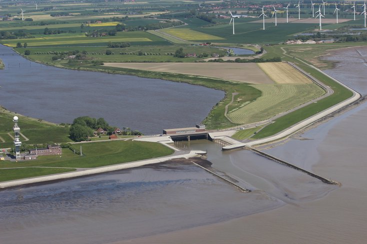 Durch den Anstieg des Meeresspiegels wäre der Abfluss des Wassers über die Siele laut Modellergebnissen Ende des Jahrhunderts nicht mehr möglich. Foto: I.EVE