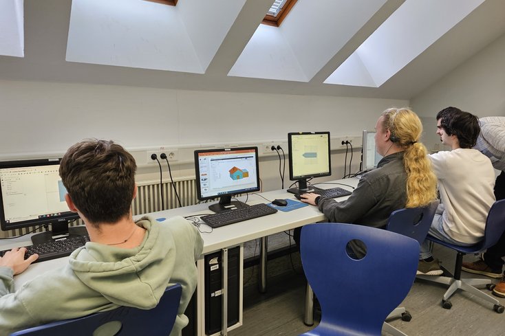 Die Schülerakademie bot ein breites Themenspektrum, um Theorie und Praxis eng zu verknüpfen. (Foto: Anka Albrecht/Jade HS)