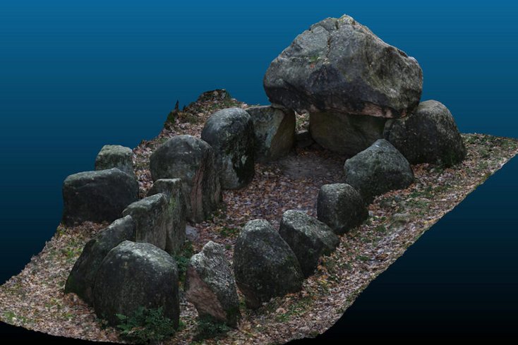Die 3D-Darstellung zeigt eine 3D-Digitalisierung derselben Grabkammer im Jahr 2020.