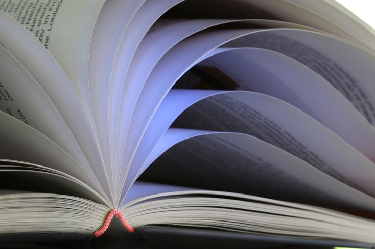 Aufgeschlagenes Buch