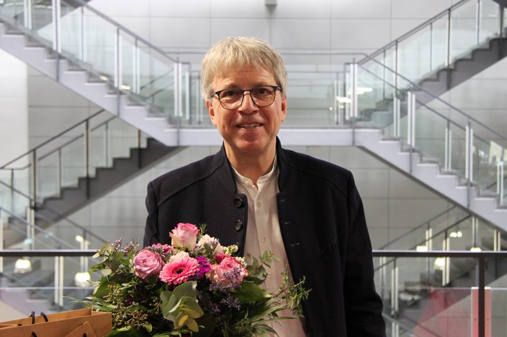 Prof. Dr. Elmar Schreiber war von 2009 bis 2015 Gründungspräsident der Jade Hochschule und verabschiedet sich nun in den Ruhestand: (Foto: Jade HS/Daniela Wrage)