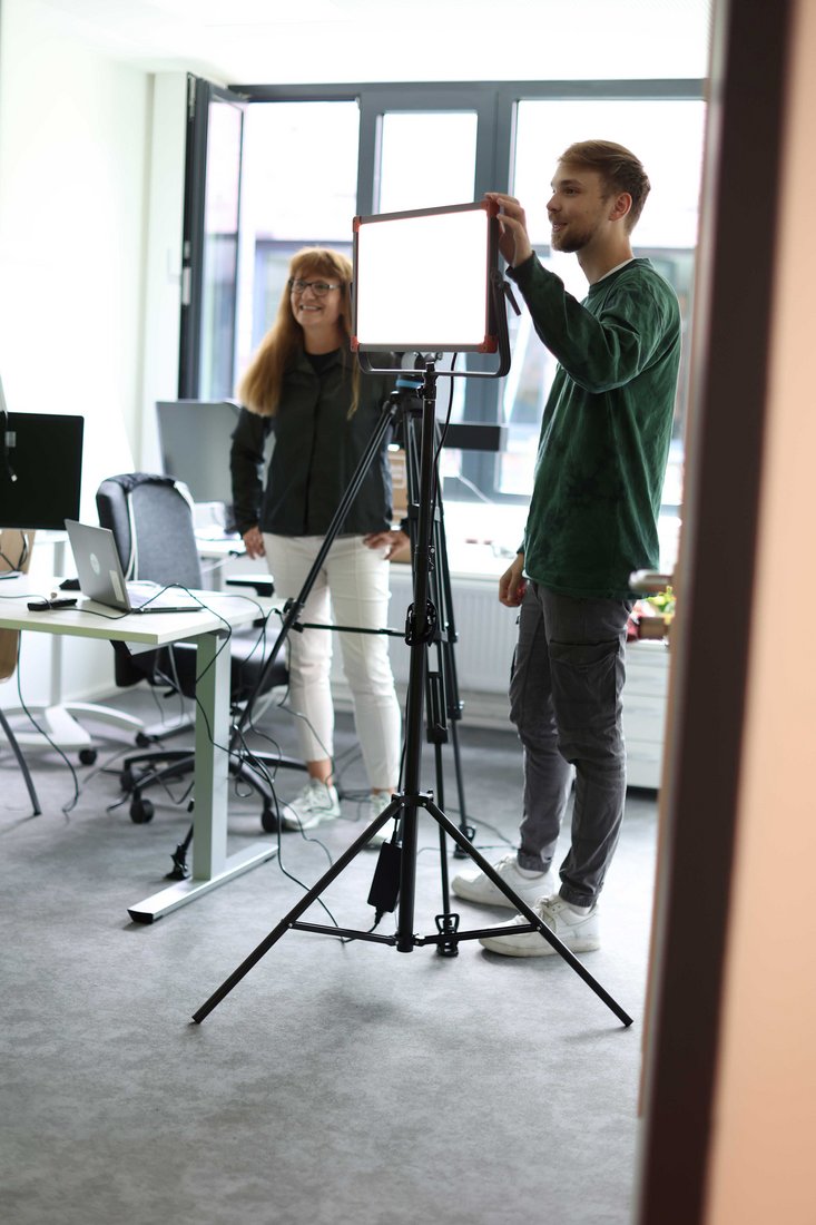 Technisches Equipment zur Gestaltung digitaler Lehrangebote steht ab jetzt zur Verfügung. (Foto: Bonnie Bartusch)