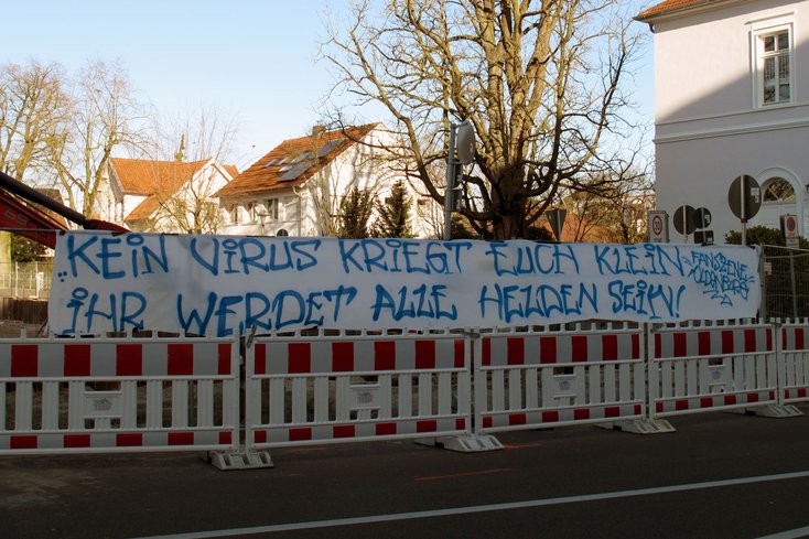 Banner gegenüber des Evangelischen Krankenhauses Oldenburg (Foto: Jade HS/Katrin Keller)
