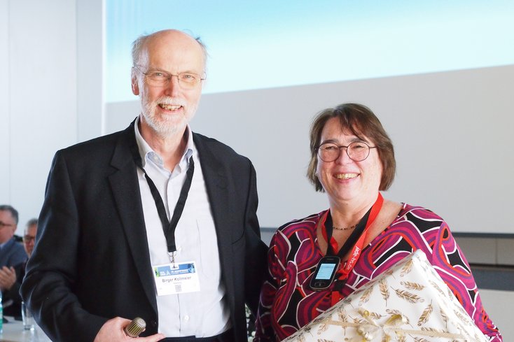 Prof. Dr. Dr. Birger Kollmeier (Universität Oldenburg) mit Prof. Dr. Inga Holube (Jade Hochschule) (Bild: Ralph Nolte-Holube)