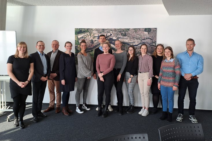 Studierende des Masterstudiengangs Maritime Management zu Gast bei BremenPorts in Bremerhaven. (Foto: Jade HS)