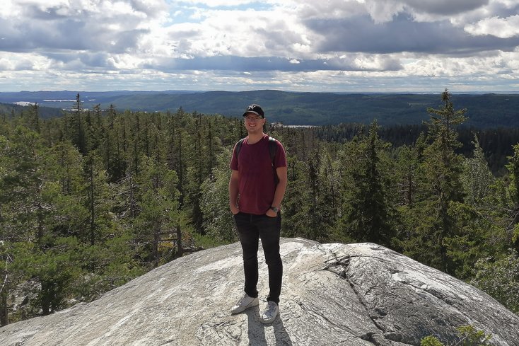 Während seines Auslandssemesters hat Student Dominik Auclair auch die Landschaft mit den Wäldern und vielen Seen genossen. (Foto: privat)