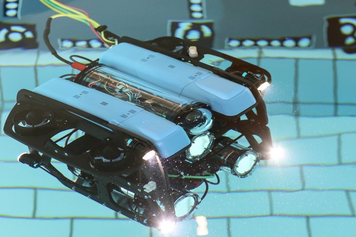 Ein aktuell vom niedersächsischen Wissenschaftsministerium gefördertes Forschungsprojekt der Jade Hochschule ist „EITAMS“. Hier entwickeln die Wissenschaftlerinnen und Wissenschaftler autonome Unterwasserfahrzeuge. (Foto: Piet Meyer/Jade HS)