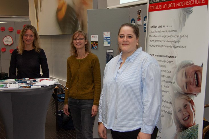 Marita Blendermann (BGM), Sylvia Noll und Mareike Sprock (Gleichstellungsstelle)