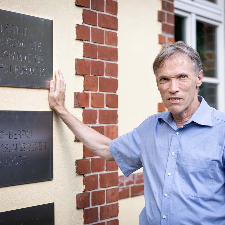 Prof. Dr. Thomas Luhmann (Foto: Andreas Rothaus/Jade HS)