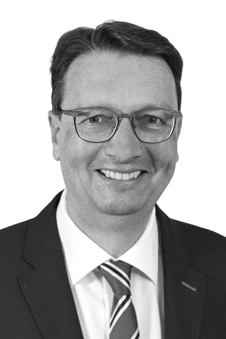Prof. Dr. Peter Wengelowski