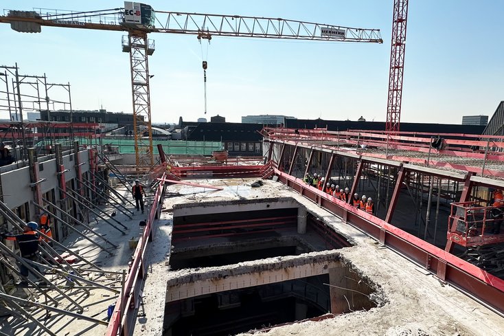 Studierende des Studiengangs Bauingenieurwesen besuchten in Hamburg verschiedene Großbauprojekte (Foto: privat)