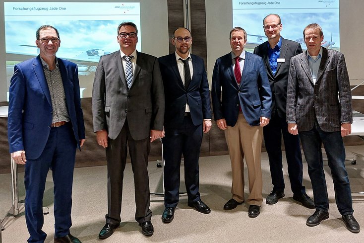 Vorstellung des An-Instituts bei der PTB in Braunschweig (v.l.n.r.: Prof. Holger Saß, Dr. Thorsten Schrader, Karsten Schubert, PD Dr. Thomas Kleine-Ostmann, Prof. Jens Werner, Prof. Jochen Bredemeyer) (Foto: Jade HS)