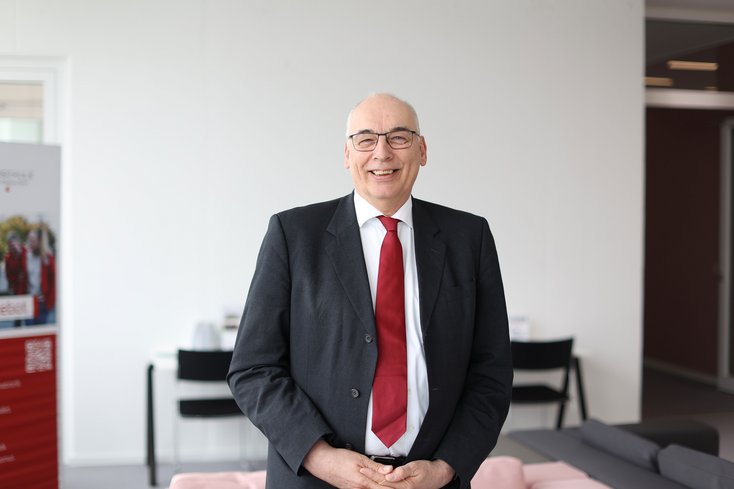 Hauptberuflicher Vizepräsident Dr. Bert Albers