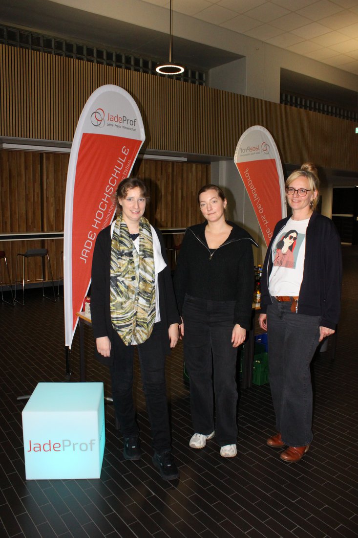 Dr. Rebecca Wolff, Mandy Becker und Mareike Schlenkhoff vom Projekt JadeProf (Bild: Jade HS)