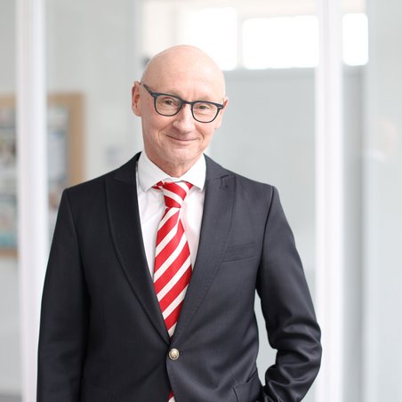 Vizepräsident Prof. Dr. Hero Weber
