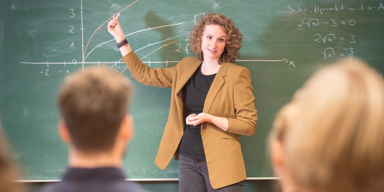 professorin_vor_tafel
