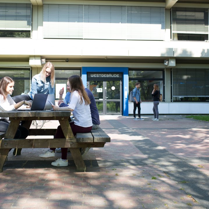 Westgebäude am Campus Wilhelmshaven (Foto: Jade HS)