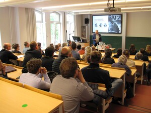 Ralph Zimmermann gewährte Einblicke in die Anwendungsszenarien der 3D-Vermessung im Schiffsbau. (Foto: Katrin Keller) Ralph Zimmermann gewährte Einblicke in die Anwendungsszenarien der 3D-Vermessung im Schiffsbau. (Foto: Katrin Keller)