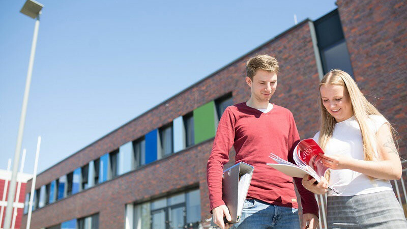 Studiengang Schiffs- und Hafenbetrieb dual oder berufsbegleitend - Bachelor of Sience