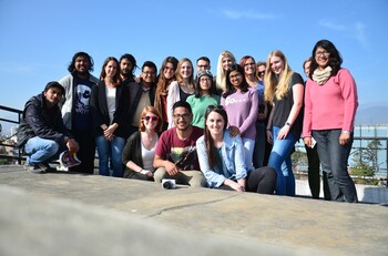 Gruppenfoto von internationaler Studierendengruppe