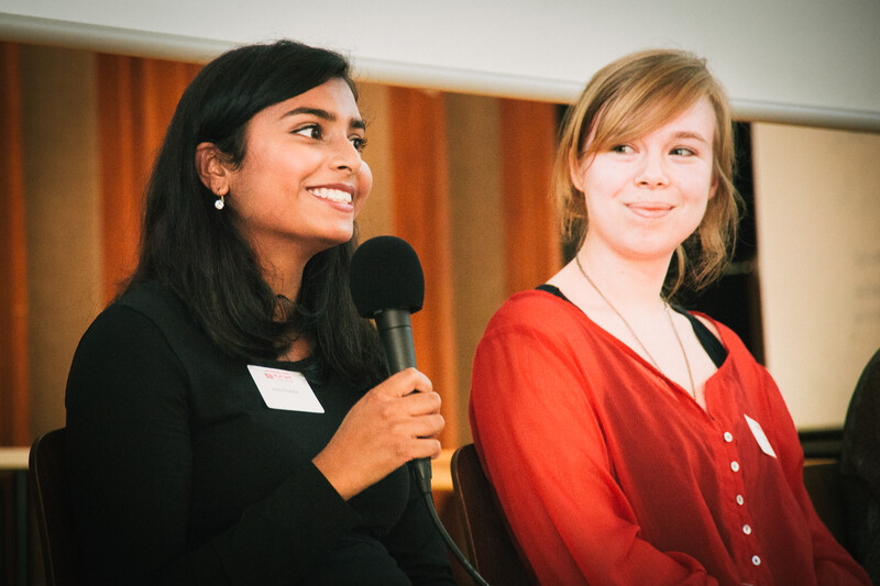 Janitha Sivapalan berichtet in Hannover von ihrem Erfolg als Technikantin (2015/2016) der Jade Hochschule (© Niedersachsen-Technikum)