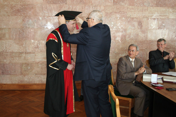 Awarding an honorary doctorate to Prof. Dr.-Ing. habil. Dr. h.c. Thomas Luhmann 